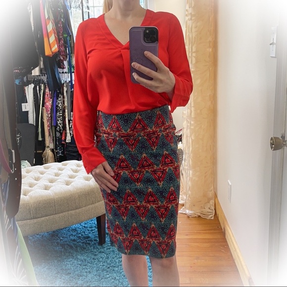 💕Beautiful NWT Lularoe Cassie pencil skirt💕 - Picture 9 of 10